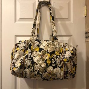 Vera Bradley Dogwood Small Traveller Bag